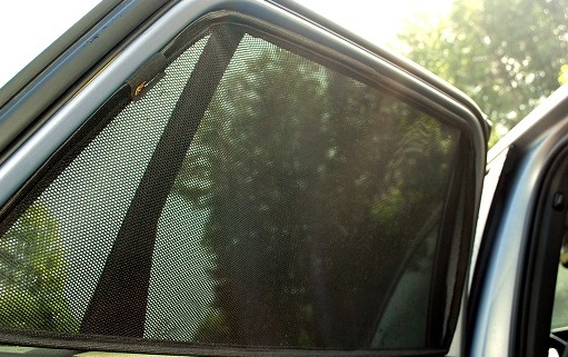 여름철 창문 햇빛 가리개