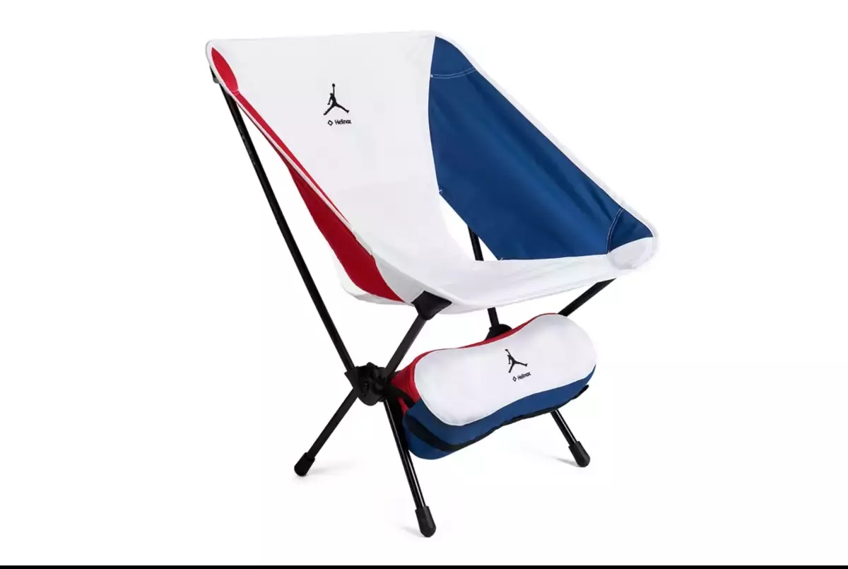 헬리녹스 체어원 조던 콜라보 모델은 서울에서 영감을 받아 만들어졌다 캠핑체어로 이만한게 또 있나?